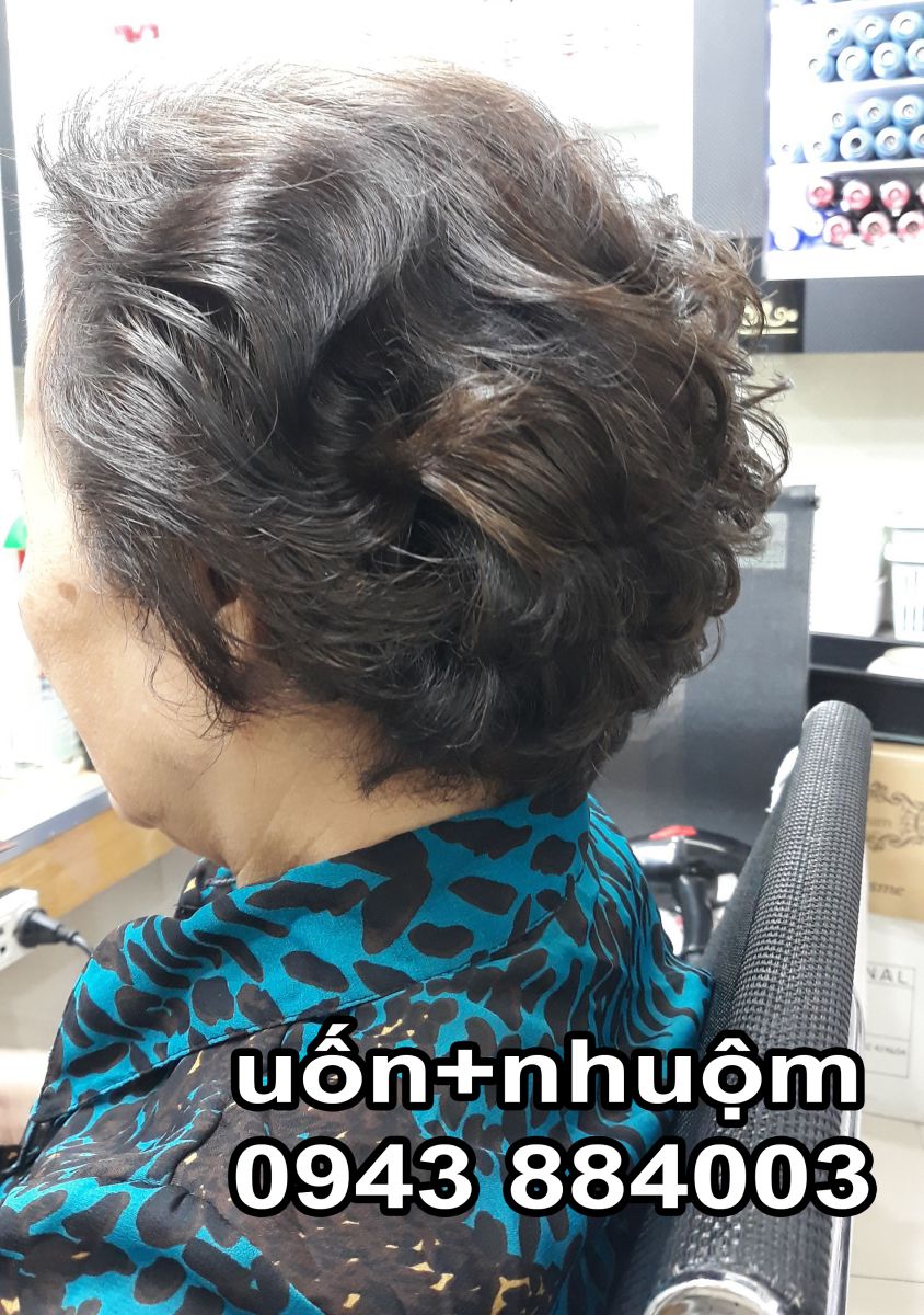 Các kiểu tóc xoăn cho người cao tuổi  zemahaircom