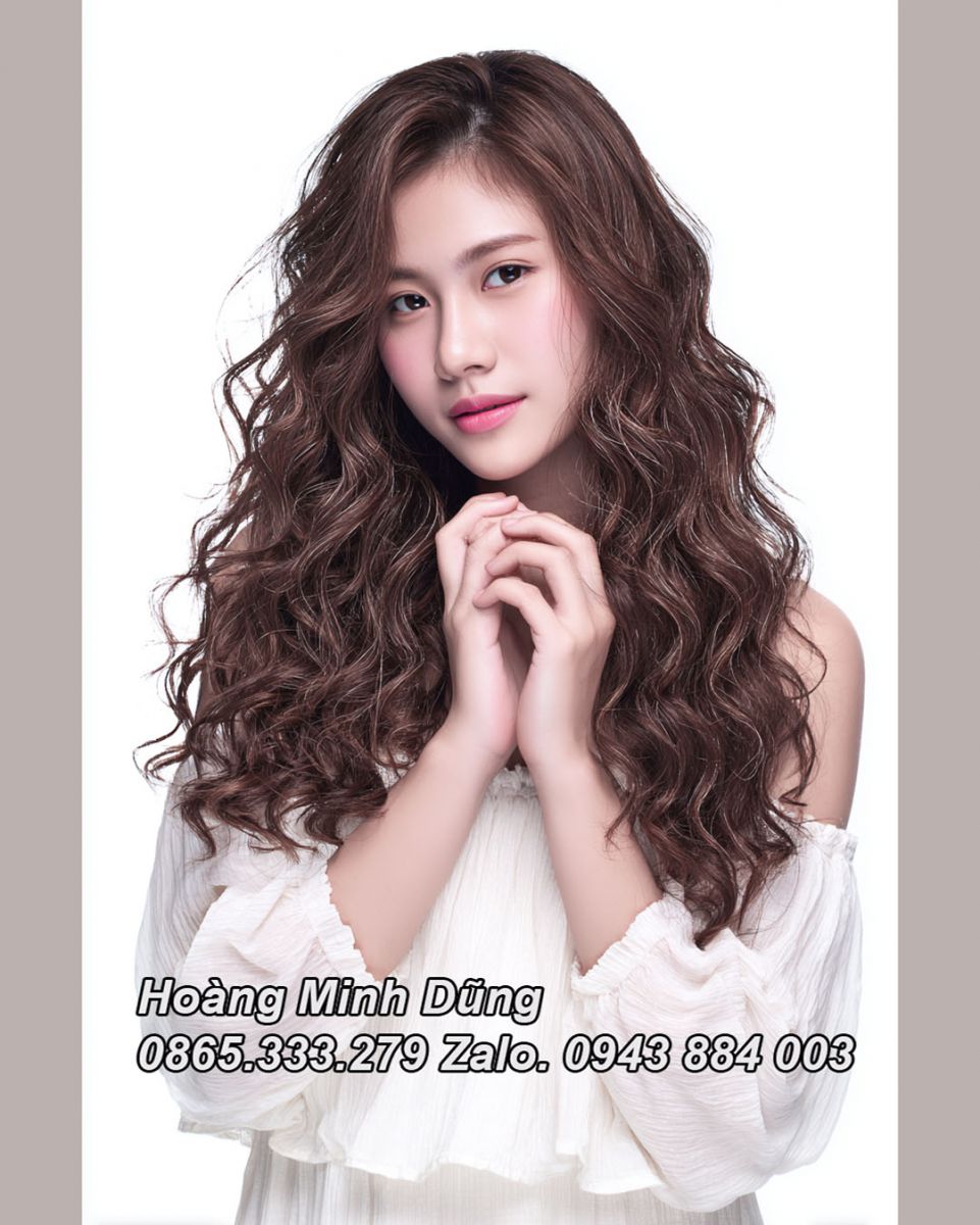 Kiểu tóc uốn sóng nước nhẹ nhàng tại Gò Vấp