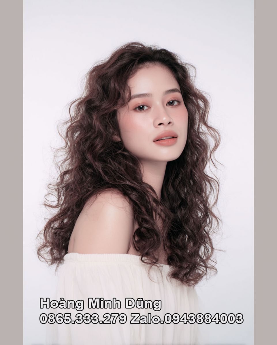Uốn tóc cho khuôn mặt dài cân đối tại Gò Vấp